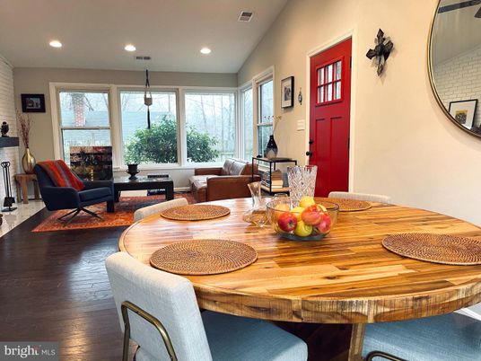 Dining room, Interior, Living room, Pendant Lights, Recessed Lighting, Wood Texture Flooring