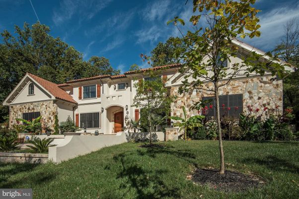 Backyard, Exterior, Facade, Mediterranean
