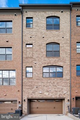 Attached, Exterior, Facade, Brick Facade, Rowhouse