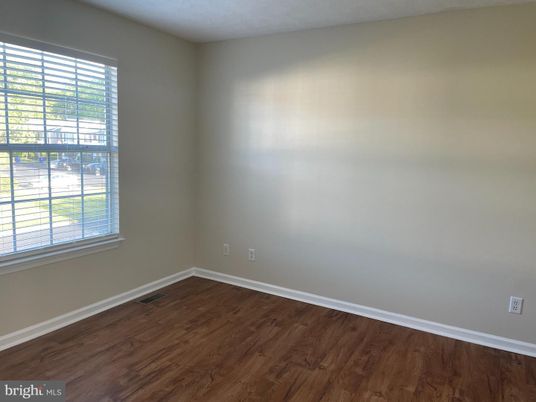 DE Listing image placeholder