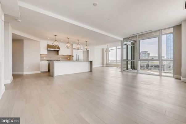 Interior, Kitchen, Pendant Lights, Wood Texture Flooring
