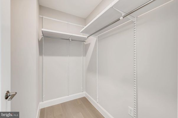 Interior, Walk-in Closets, Wood Texture Flooring