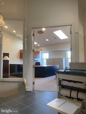 Chandelier, Interior, Recessed Lighting