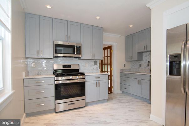 Interior, Kitchen, Marble, Recessed Lighting, Stainless Steel Appliances