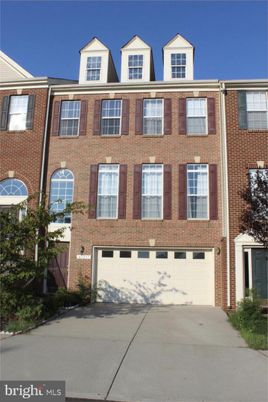 Attached, Exterior, Facade, Brick Facade, Rowhouse