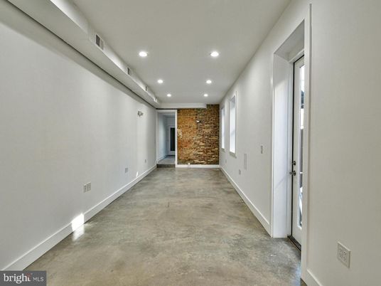 Empty room, Interior, Recessed Lighting, Stone Walls