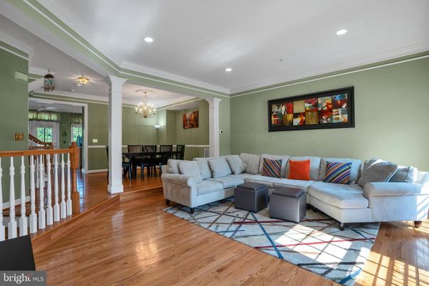 Chandelier, Dining room, Interior, Living room, Recessed Lighting, Wood Texture Flooring