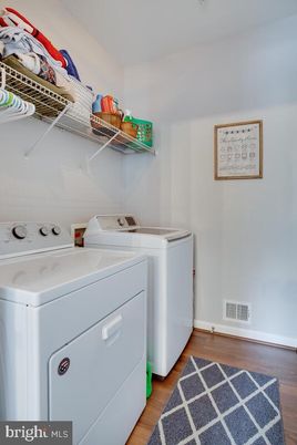 Interior, Washer, Wood Texture Flooring