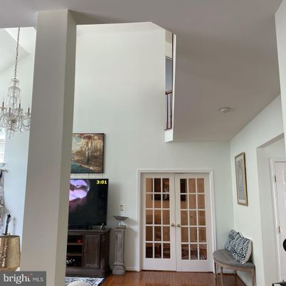 Chandelier, Interior, Wood Texture Flooring