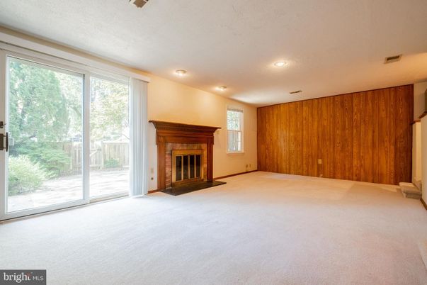 Empty room, Fireplace, Interior, Recessed Lighting