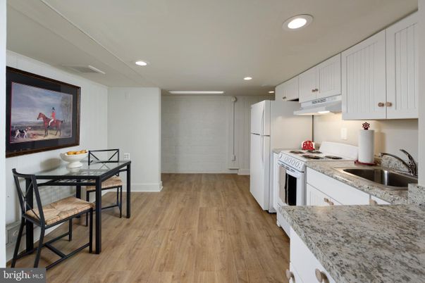Dining room, Interior, Kitchen, Recessed Lighting, Wood Texture Flooring