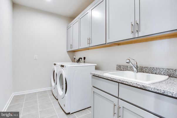Interior, Recessed Lighting, Washer