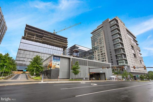 Exterior, Facade, Condo Building
