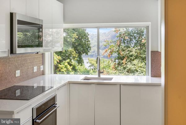 Interior, Kitchen, Pendant Lights, Stainless Steel Appliances
