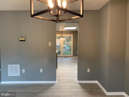 Chandelier, Empty room, Interior, Wood Texture Flooring