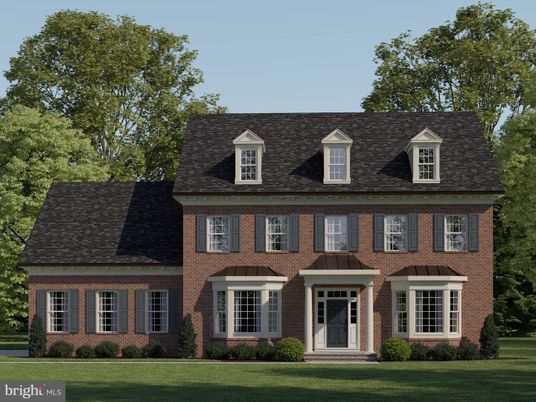Exterior, Facade, Brick Facade, Georgian