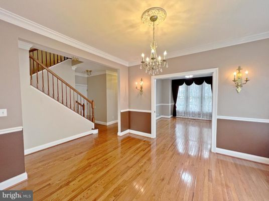 Chandelier, Empty room, Interior, Wood Texture Flooring