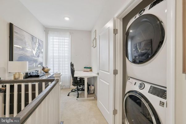 Home Office, Interior, Recessed Lighting, Utility Closets, Washer