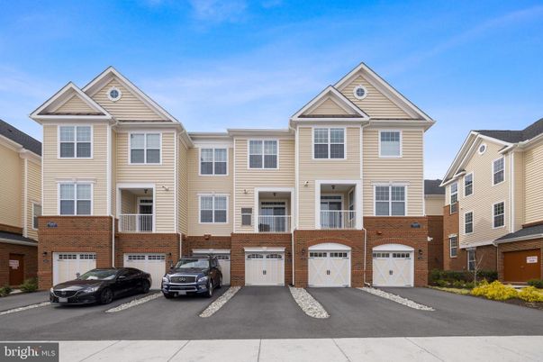 Attached, Exterior, Facade, Brick Facade, Rowhouse