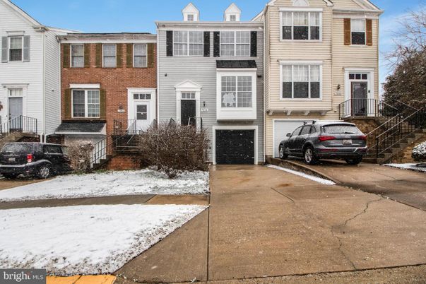 Attached, Exterior, Facade, Brick Facade, Rowhouse