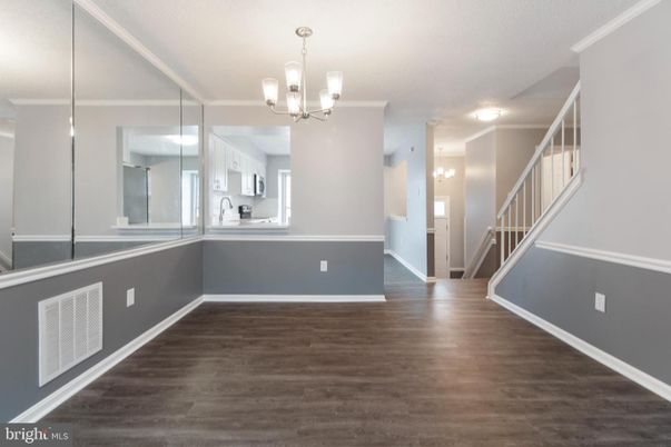 Chandelier, Empty room, Interior, Wood Texture Flooring