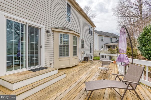 Exterior, Wood Texture Flooring