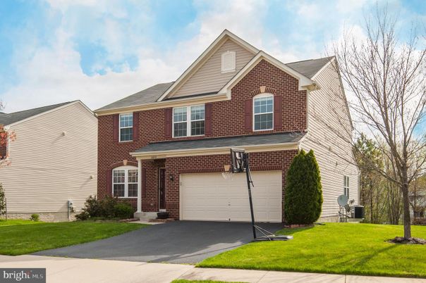 Attached, Exterior, Facade, Brick Facade, Brick Traditional