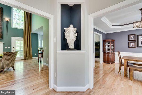 Chandelier, Dining room, Interior, Pendant Lights, Wood Texture Flooring