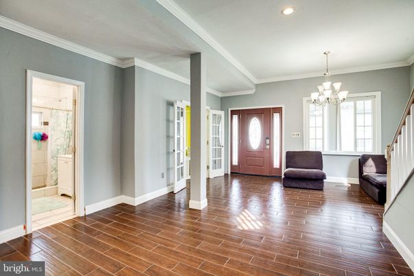 Bathroom, Chandelier, Interior, Recessed Lighting, Wood Texture Flooring