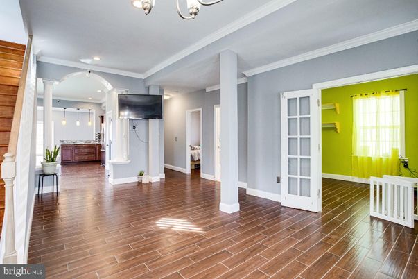 Empty room, Interior, Pendant Lights, Recessed Lighting, Wood Texture Flooring