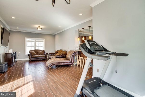 Fitness Equipment, Interior, Recessed Lighting, Wood Texture Flooring