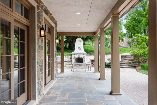 Exterior, Fireplace