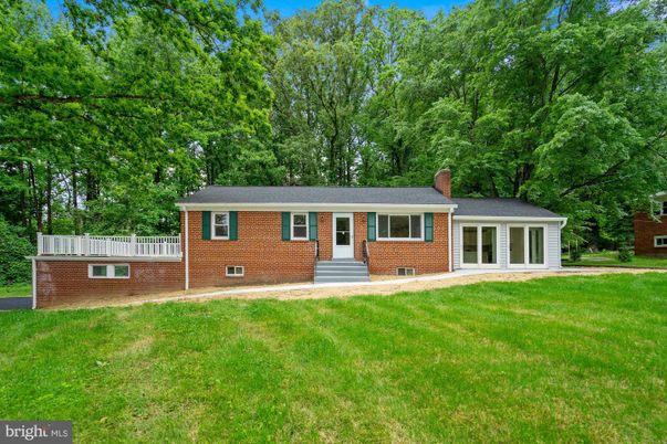 Backyard, Exterior, Facade, Brick Facade, Cape Cod