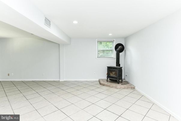 Empty room, Fireplace, Interior, Recessed Lighting