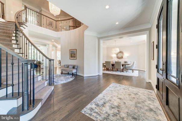 Chandelier, Dining room, Interior, Recessed Lighting, Wood Texture Flooring