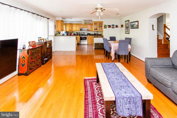 Dining room, Interior, Kitchen, Stainless Steel Appliances, Wood Texture Flooring