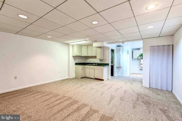 Empty room, Interior, Kitchen, Recessed Lighting