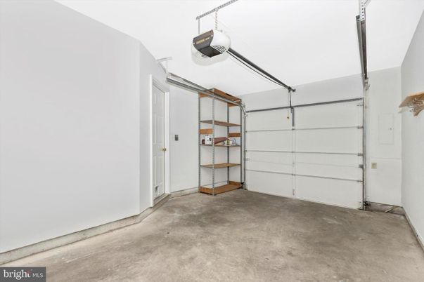 Garage, Interior