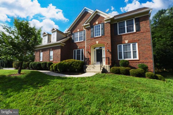Exterior, Facade, Brick Facade, Brick Traditional