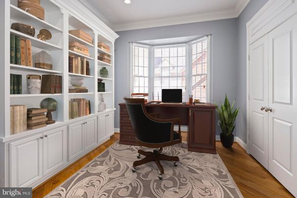 Home Office, Interior, Recessed Lighting, Wood Texture Flooring