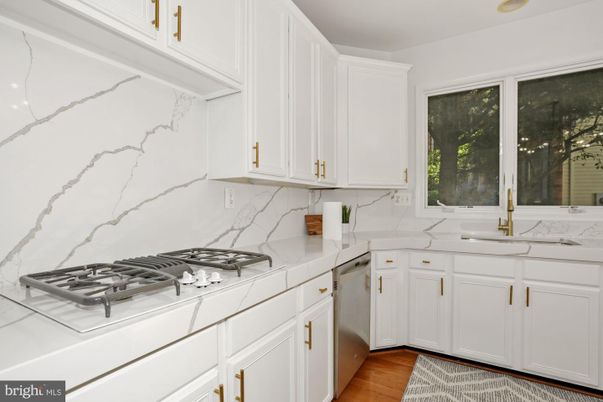 Interior, Kitchen, Marble Walls, Recessed Lighting, Wood Texture Flooring