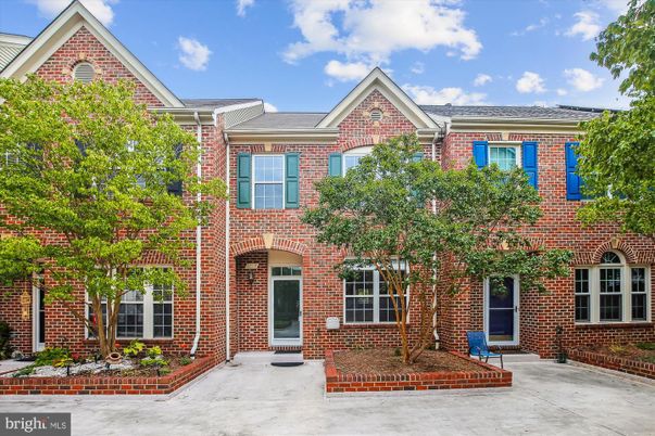 Exterior, Facade, Brick Facade, Brick Traditional