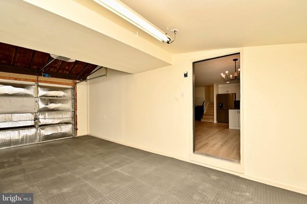 Chandelier, Garage, Interior