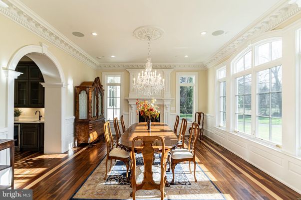 Chandelier, Dining room, Fireplace, Interior, Recessed Lighting, Wood Texture Flooring