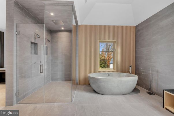 Bathroom, Free Standing Baths, Glass Shower, Interior, Recessed Lighting