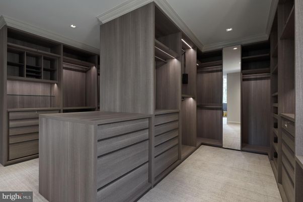 Interior, Recessed Lighting, Walk-in Closets