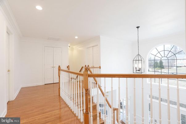 Interior, Pendant Lights, Recessed Lighting, Wood Texture Flooring