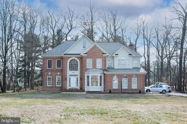 Exterior, Facade, Brick Facade, Brick Traditional