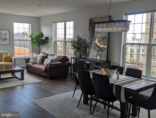 Chandelier, Dining room, Interior, Living room, Wood Texture Flooring