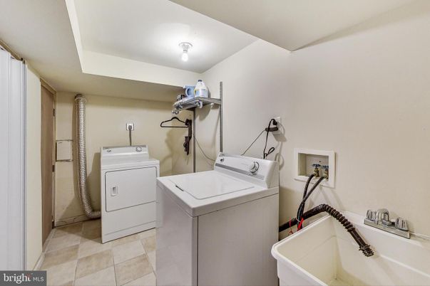 Interior, Washer